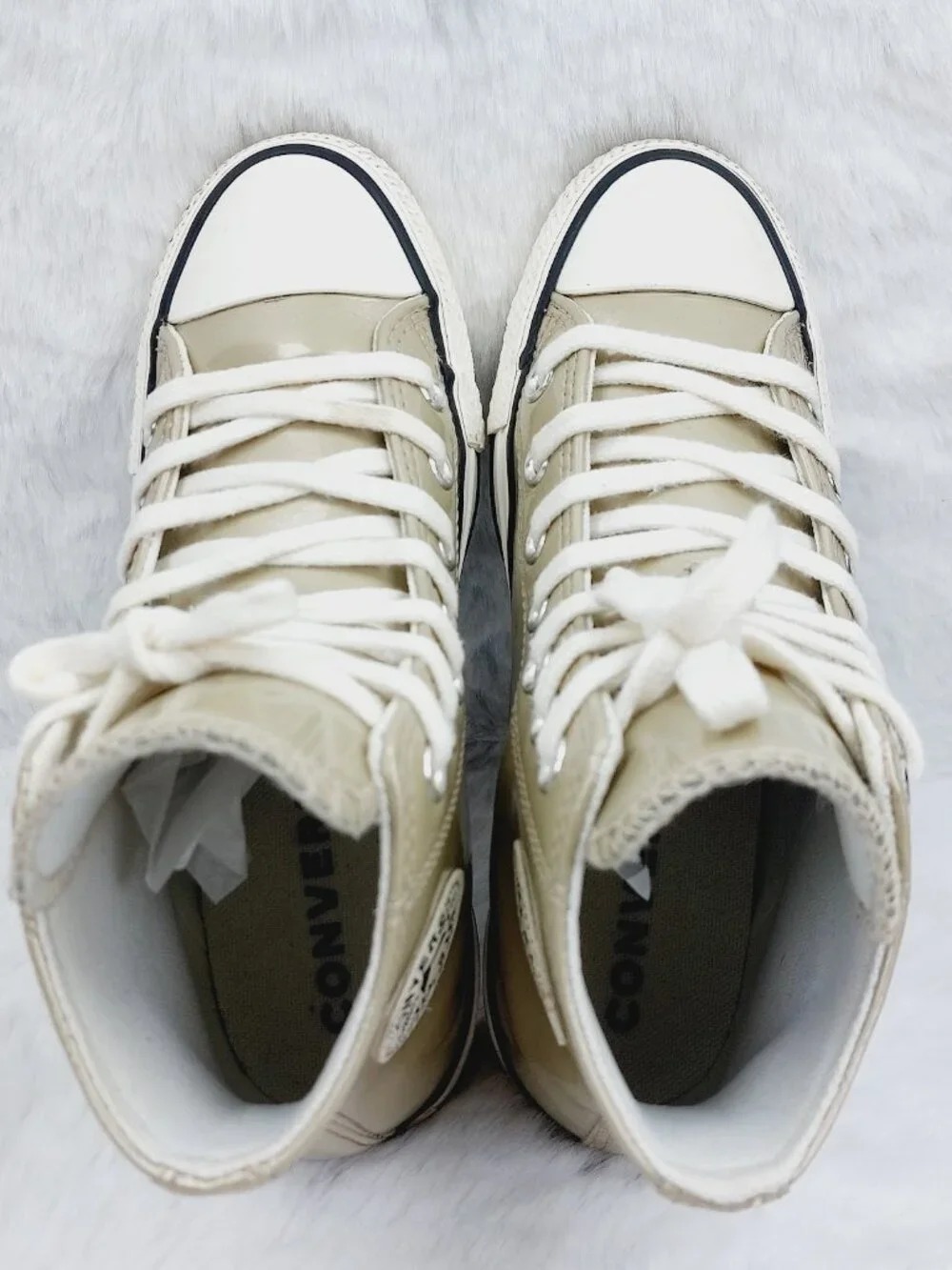 Converse Girl's Taupe Chuck Taylor All Star Mid-Top Athletic Sneaker Size 5